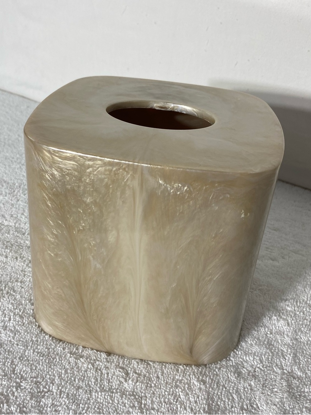 Vintage Faux Alabaster Pearlized Resin Square Tissue Box Cover Cream Champagne